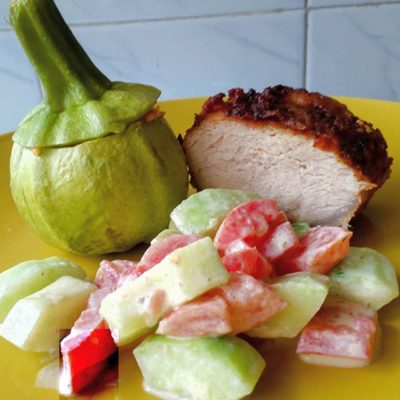 Roasted pork with stuffed calabacin